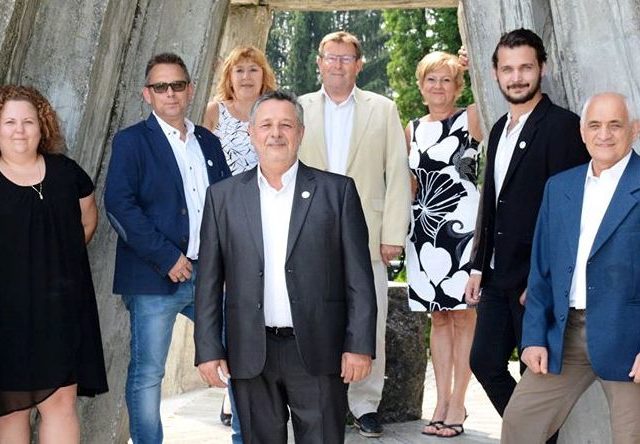 ÚJ ÉVI INDULÁS, HISZ A MUNKA FOLYTATÓDIK KÖZÖSEN ÖNÖKKEL, VÁROSUNKÉRT, KOMLÓÉRT! – SAJTÓKÖZLEMÉNY ÚJ ÉVI INDULÁS, HISZ A MUNKA FOLYTATÓDIK KÖZÖSEN ÖNÖKKEL, VÁROSUNKÉRT, KOMLÓÉRT! – SAJTÓKÖZLEMÉNY
